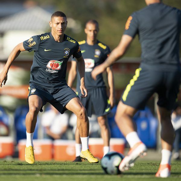 Seleção Brasileira joga em Porto Alegre