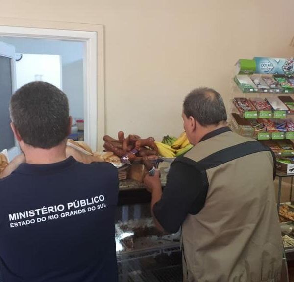 Operação interdita restaurante e padaria