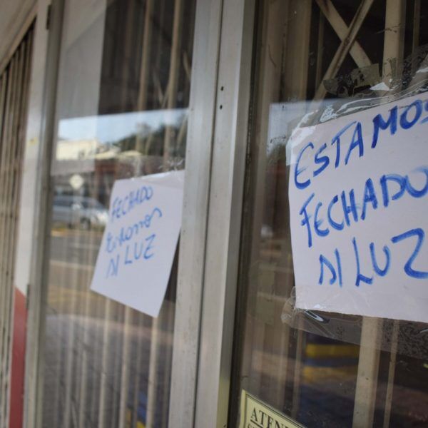 Blecaute de quase três horas gera transtornos pela manhã