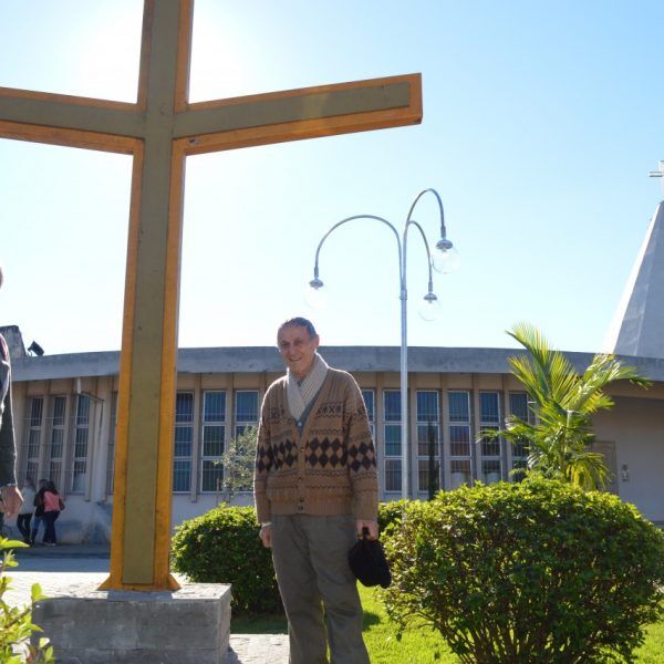 No cinquentenário, paróquia  se despede do fundador