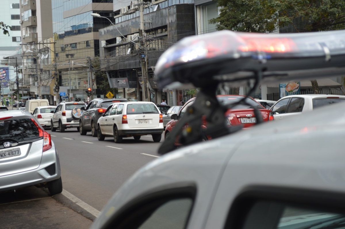 Quase 9% dos veículos trafegam com IPVA vencido