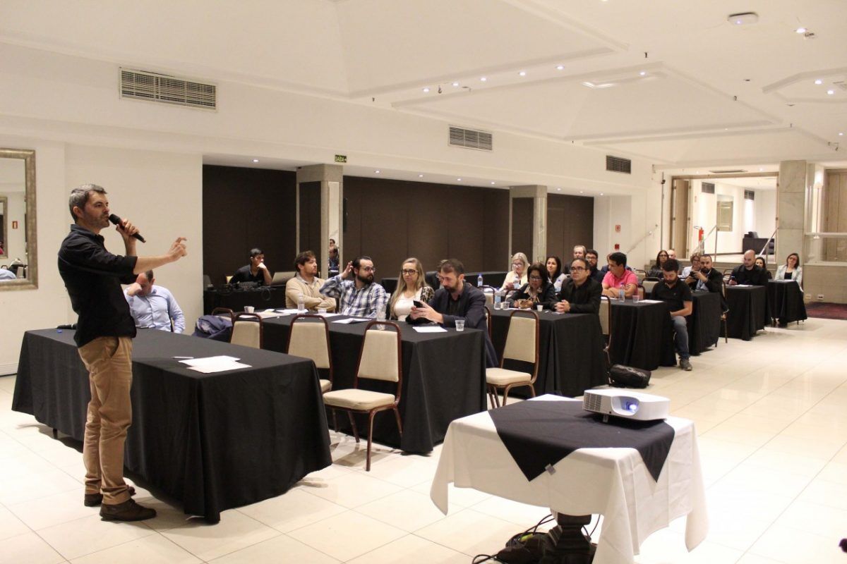Jornais do interior debatem estratégias para digitalização