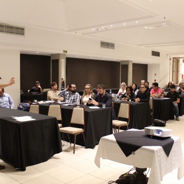 Jornais do interior debatem estratégias para digitalização