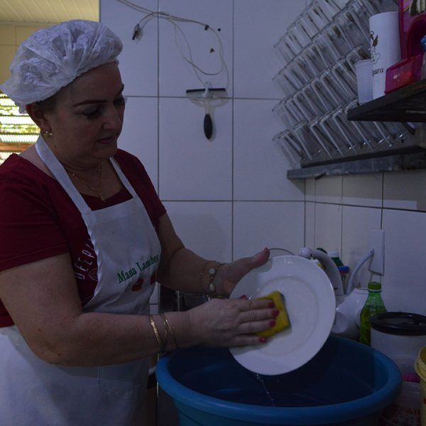 Moradores do bairro Imigrantes convivem com a falta d’água