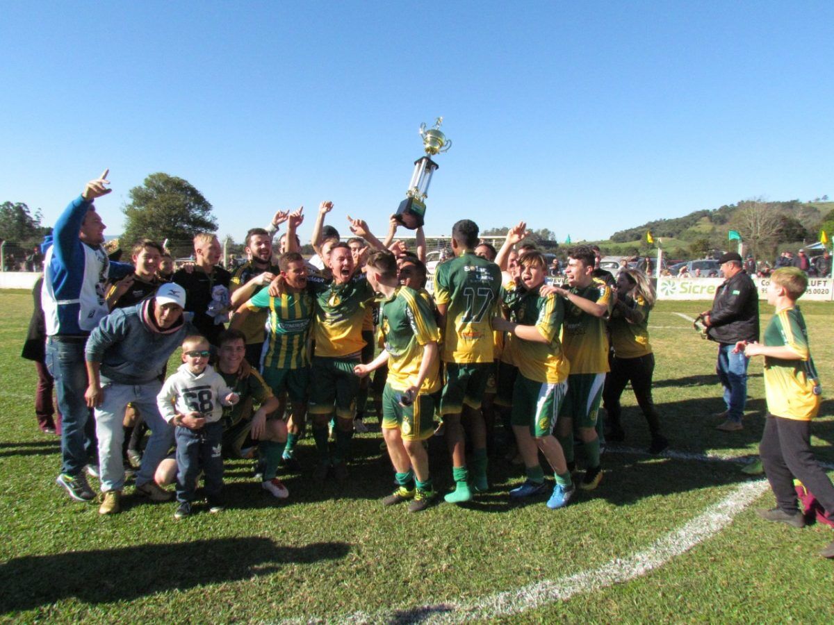 Municipal de campo termina com festa