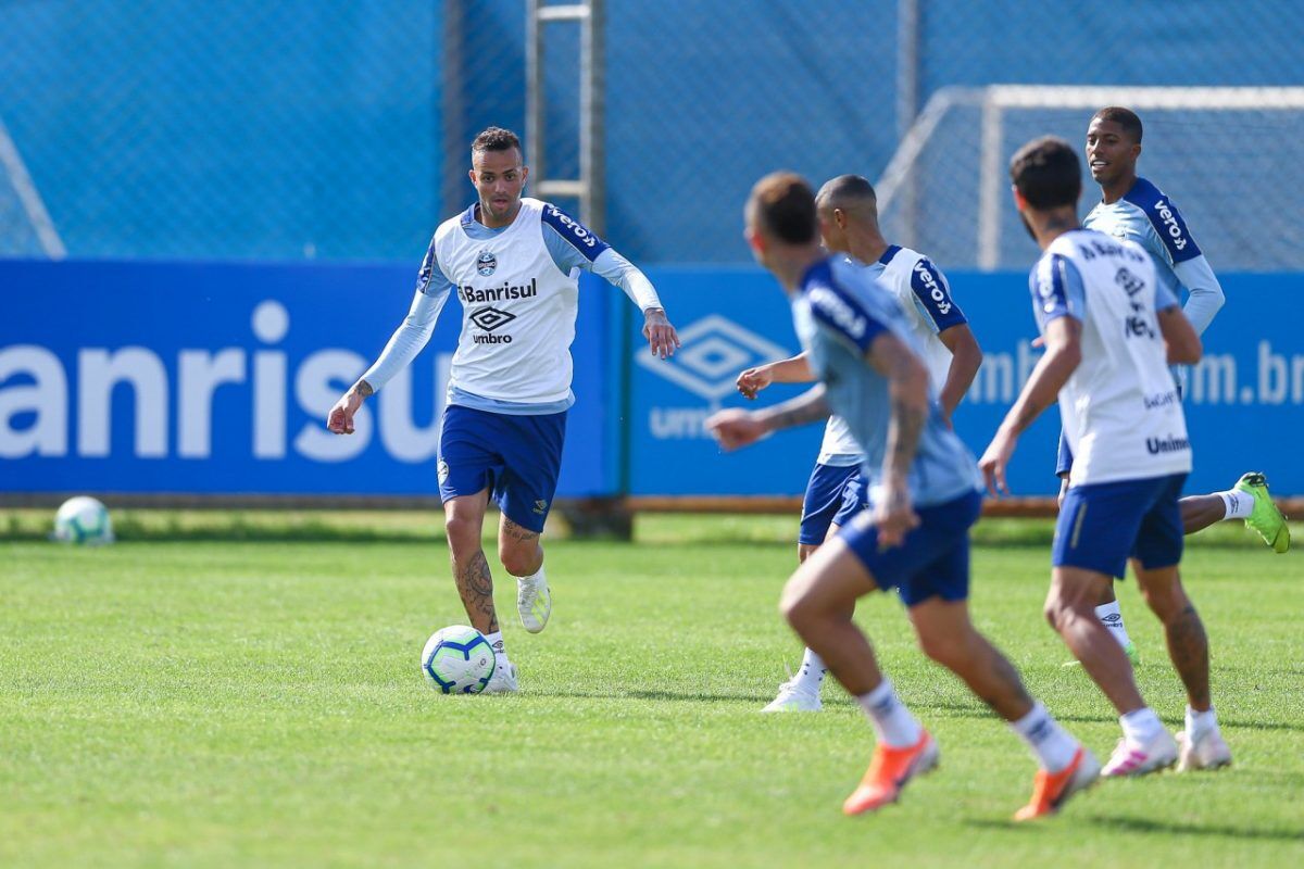 Time com novidades contra o Vasco