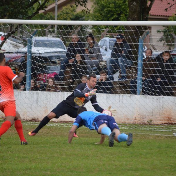 Nas oitavas de final