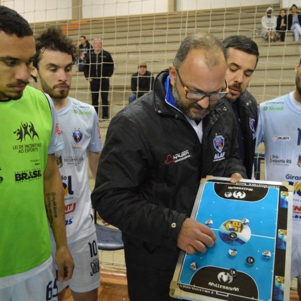 Alaf tem confronto decisivo no sábado