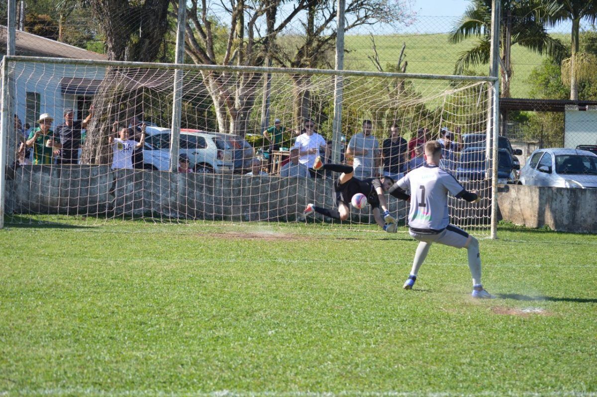 Pênaltis, goleadas e muita festa