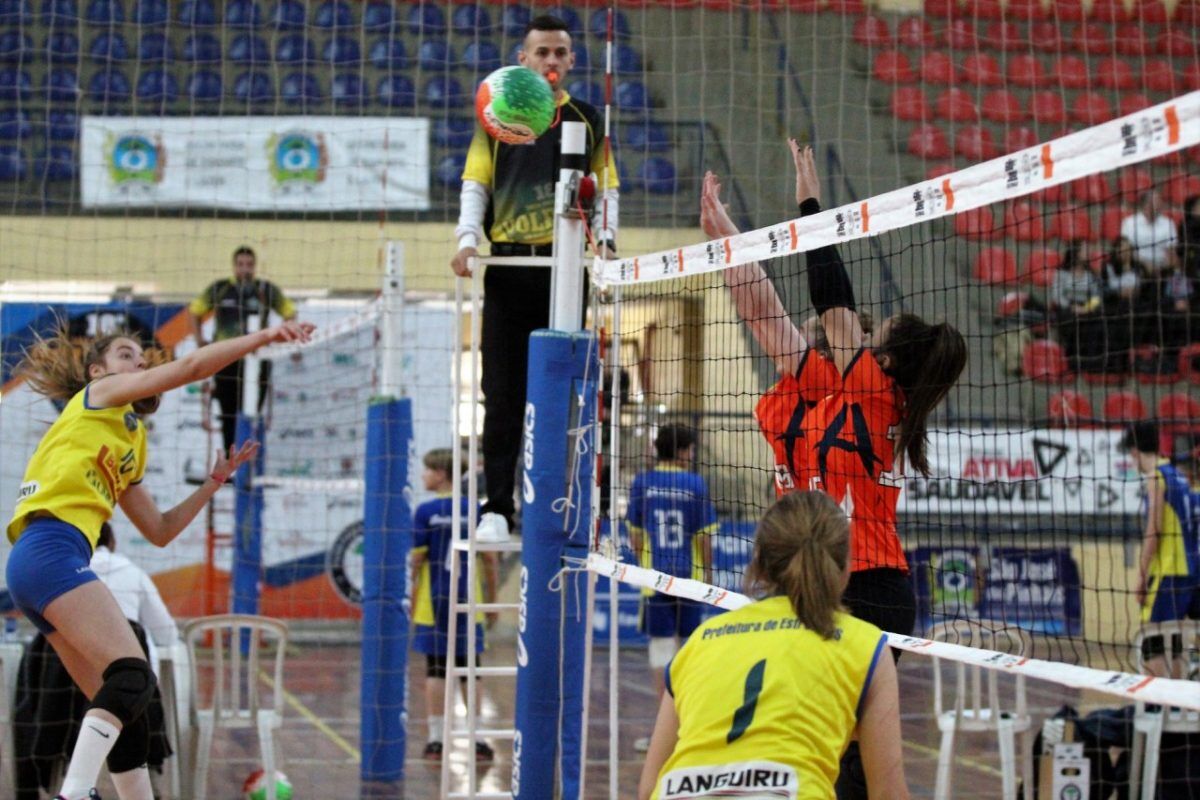 Atletas da Languiru/Martin Luther/Avates participam da Taça Paraná de Voleibol