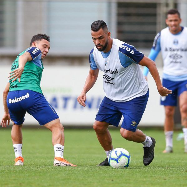 Tricolor quer barrar a festa rubro-negra