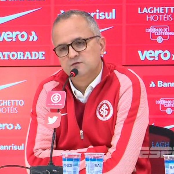 Roberto Melo deixa o Inter