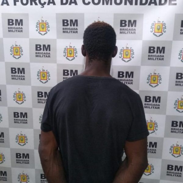 Para evitar prisão, homem usa filho como escudo
