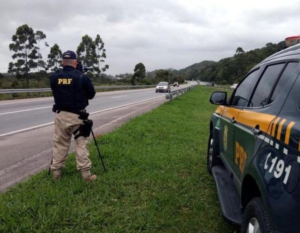 PRF recebe notificação da Justiça para restabelecer fiscalização por radares