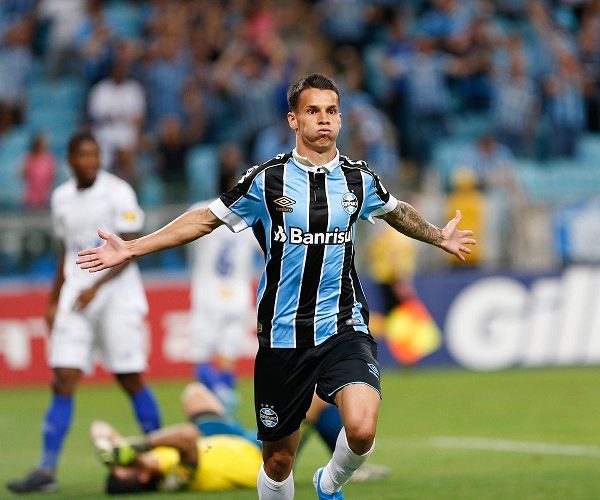 Grêmio se despede da torcida com vitória