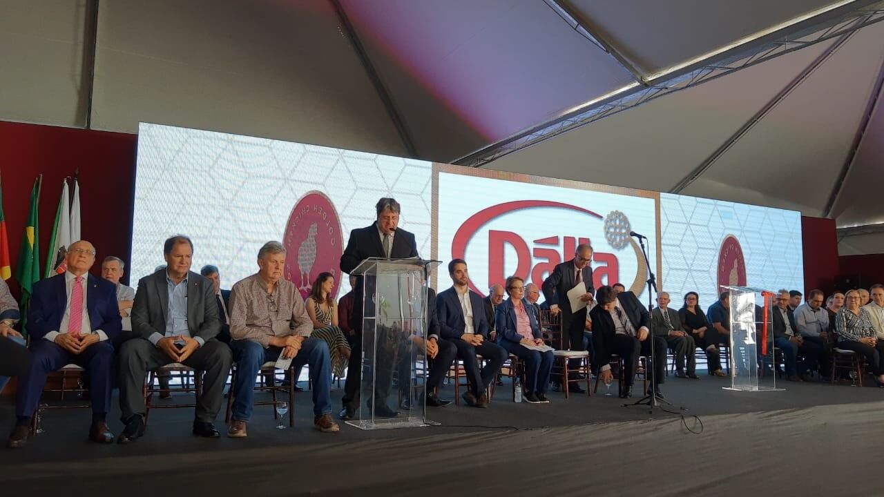 Dália inaugura o Complexo Avícola e operações iniciam em janeiro