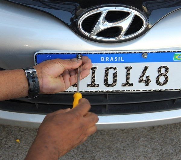 Placa padrão Mercosul será obrigatória a partir de 31 de janeiro