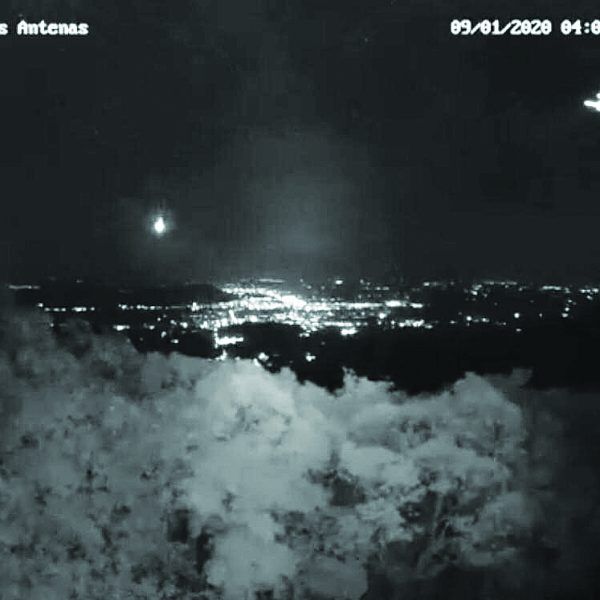 Câmeras flagram meteoro em Teutônia
