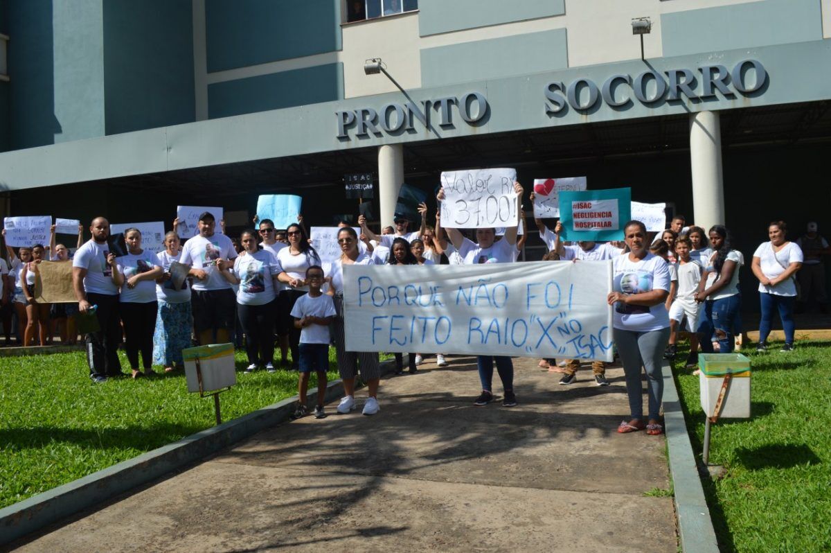 Familiares de Isac realizam caminhada e pedem por justiça