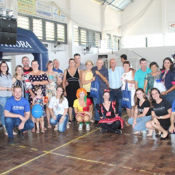 Evento arrecada verba para construção de igreja