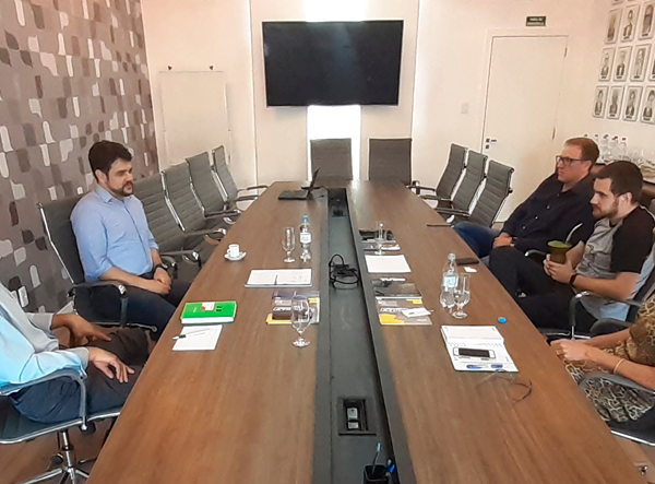 Aceleradora de startups apresenta a empresários locais