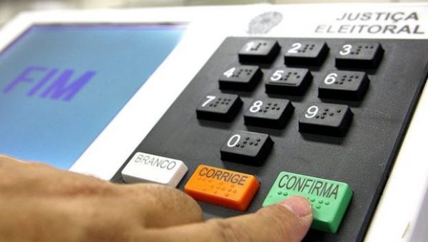 Após convenções, partidos começam a registrar candidaturas