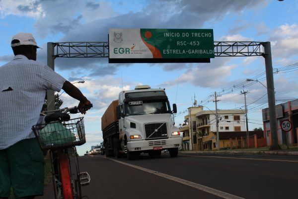 Empresários pedem duplicação de trecho da Rota do Sol