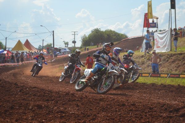 Festa dos campeões marca a troca de temporada