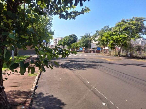Sol predomina no domingo de Carnaval na região
