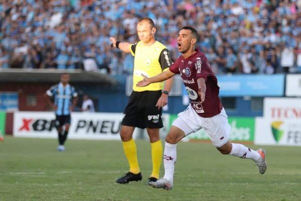 Caxias conquista o primeiro turno