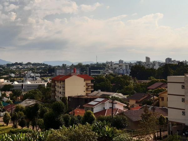 Instabilidade marca a terça-feira de Carnaval na região