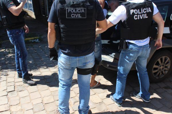 Polícia Civil prende suspeito de matar homem em Encantado