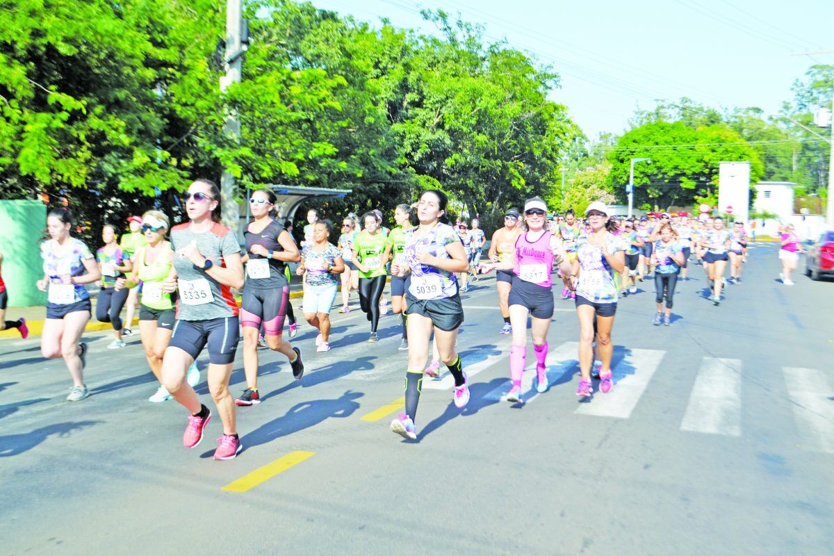 Mulheres ganham as ruas de Estrela