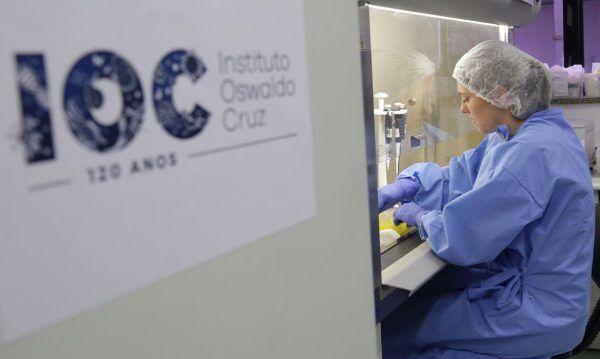 Anvisa aprova oito testes rápidos para Covid-19