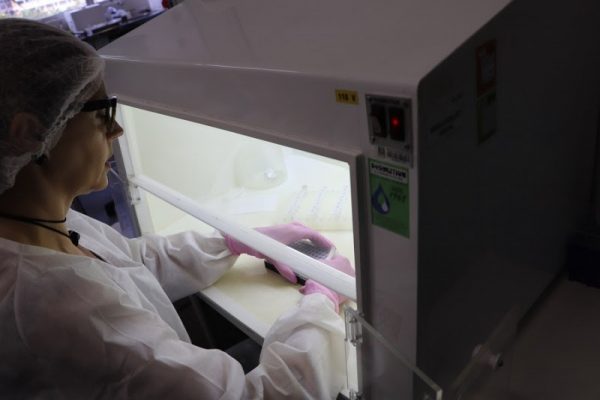 Laboratório Central do Estado passa a fazer análises para o novo coronavírus