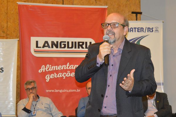 Presidente da Languiru anuncia contratações para frigorífico de suínos