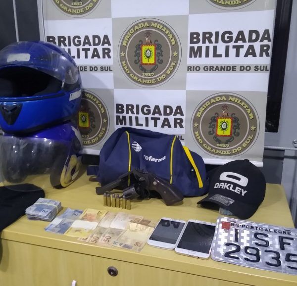 Assaltantes são presos em flagrante