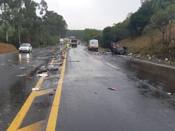 Homem morre após colisão frontal na BR-386