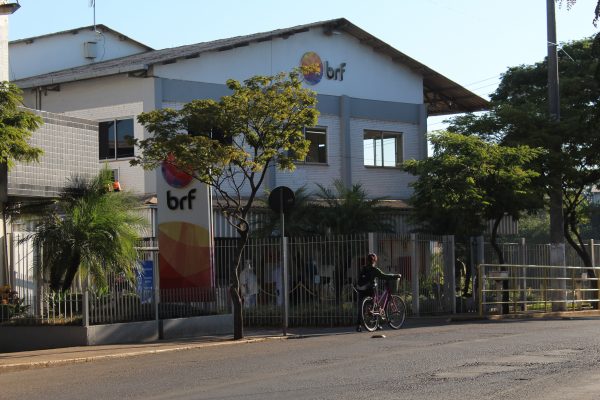 BRF reúne cerca de 10 mil produtores em evento virtual