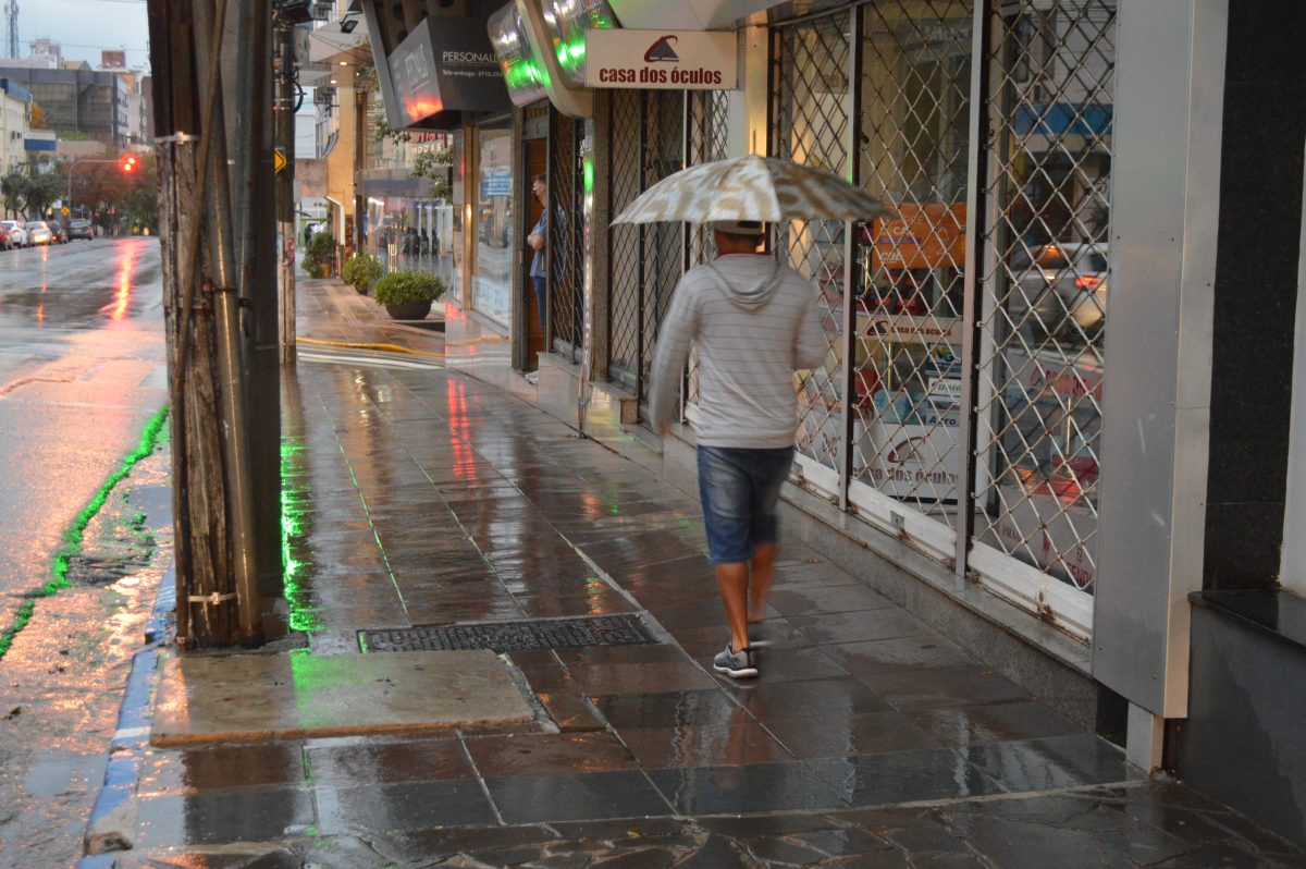 Massa de ar frio derruba temperaturas no Vale neste fim de semana