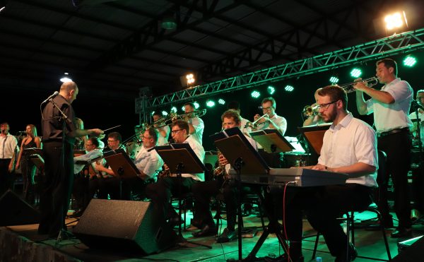 Teutônia comemora aniversário com live da Orquestra