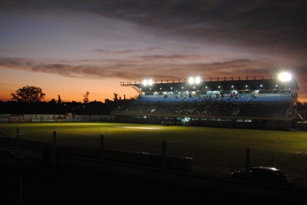 Leilão do Estádio Alviazul é cancelado