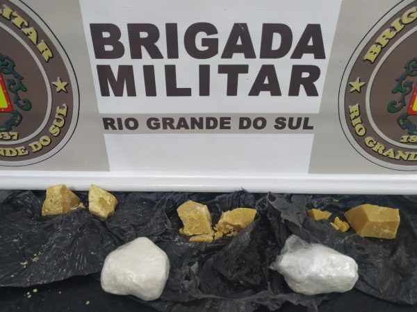 Força tática apreende traficante de 14 anos