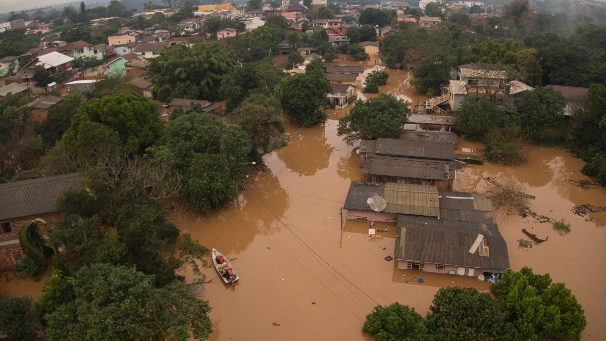 Prefeitos do Vale embarcam a Brasília