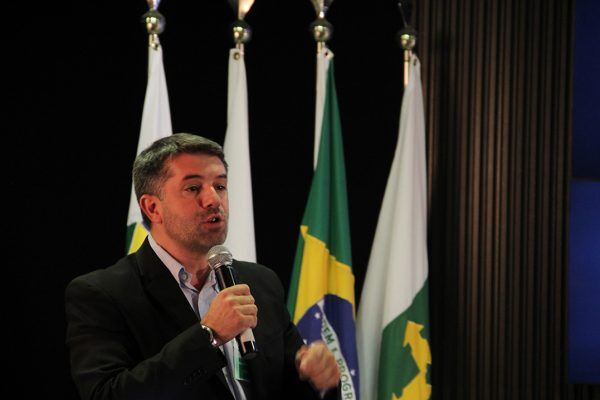 Sistema de bandeiras “não é mais suficiente”, defende presidente da Famurs