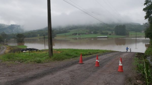 Imigrante e Colinas estão sem energia há mais de 18 horas