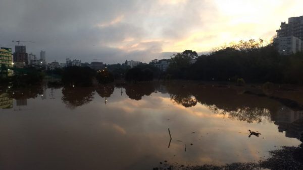 Defesa Civil emite alerta para risco de nova cheia no Vale