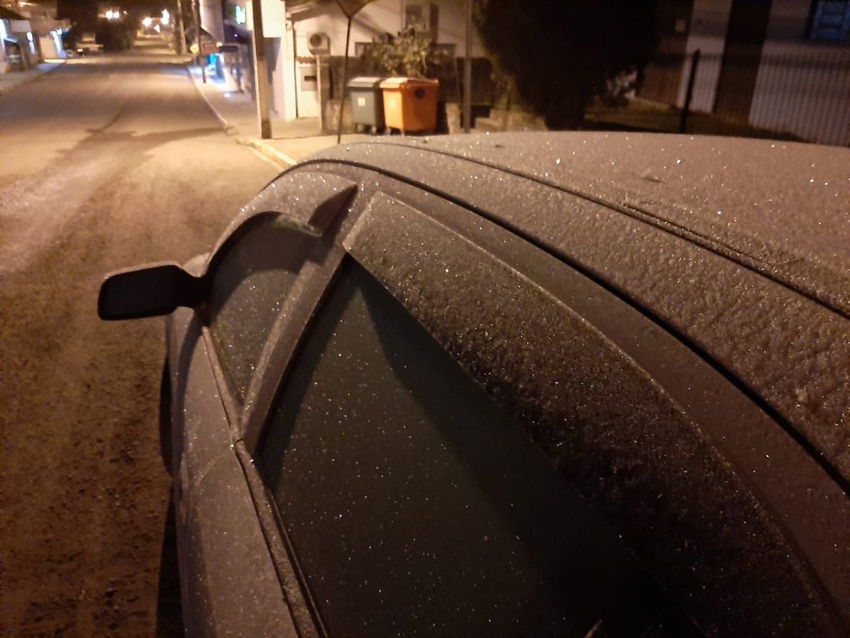 Amanhecer gelado com -4ºC na região alta do Vale