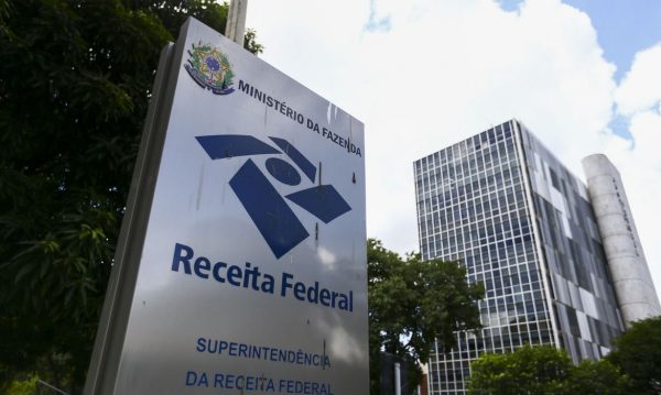 Receita abre hoje consulta restituição do Imposto de Renda