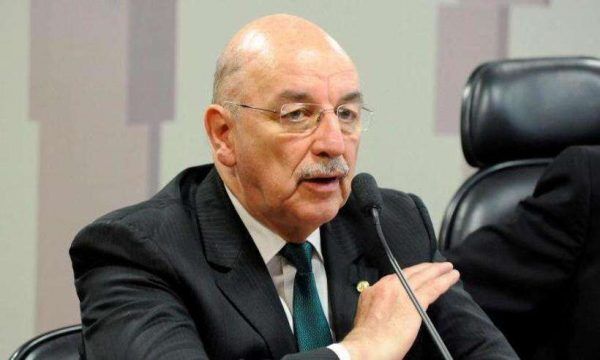 Osmar Terra defende que retorno das aulas não aumentará índice de contágios